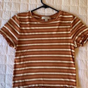 Basic cropped orange stripped top